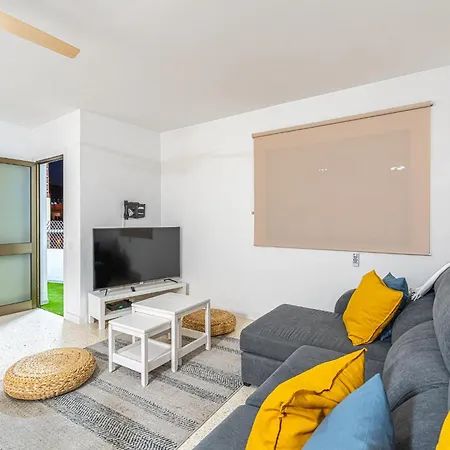 As De Casas - Tarrante 2 Cristianos Apartament